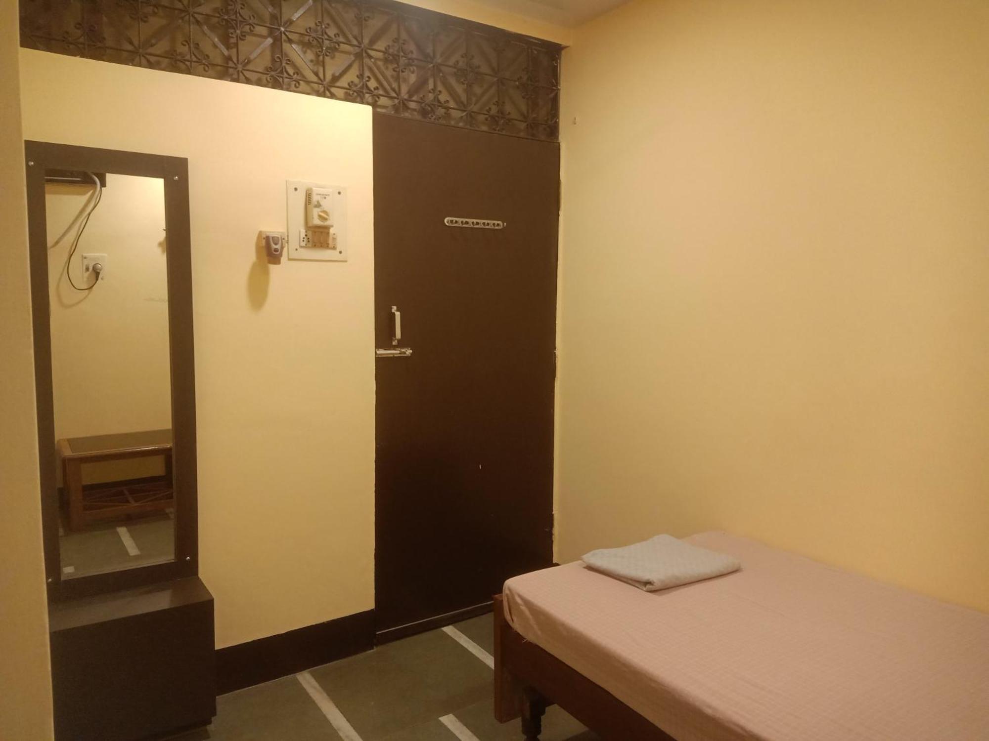 فندق دار ضيافة سينديا فاراناسي المظهر الخارجي الصورة